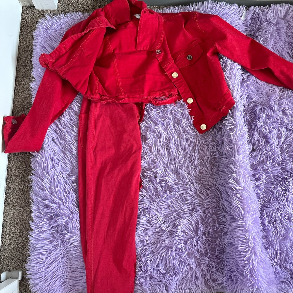 Red 2 piece set - Picture 3 of 3